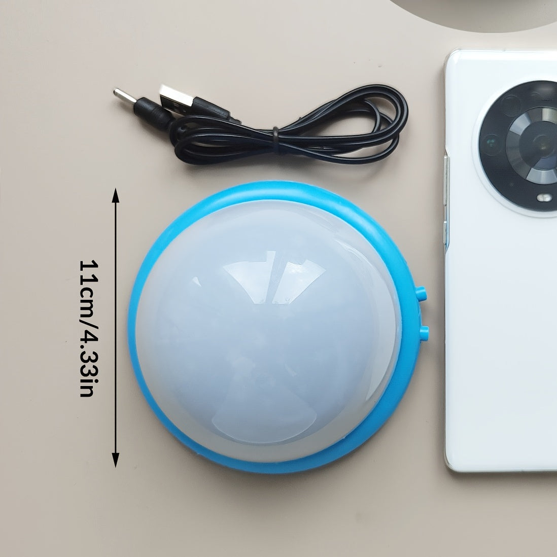 Spaceship-Shaped Star Projection Lamp: 8 Color Modes, USB or Battery Powered